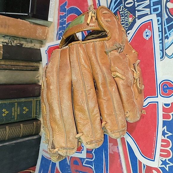 Vtg Ted Williams glove - Picture 6 of 10